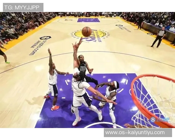 2019年篮网与湖人激战回顾:明星球员对决与精彩瞬间解析 2019年篮网与湖人激战回顾:明星球员对决与精彩瞬间解析