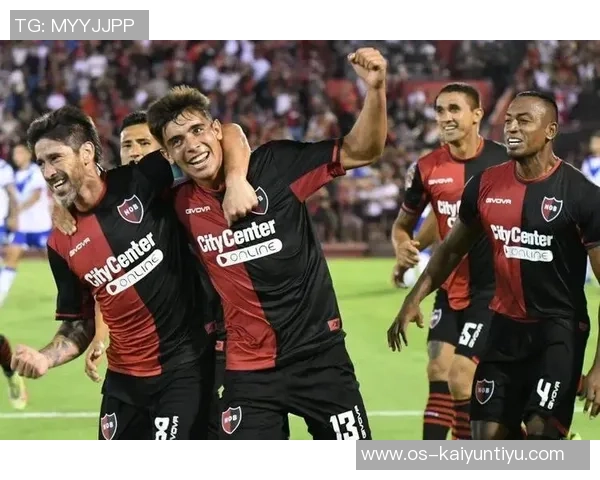 圣洛伦索与竞技的激烈对决揭示了足球战术的博弈与激情的碰撞